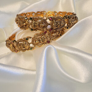 Antique Lakshmi Coin Gold Bangle – South Indian Bridal & Temple Jewelry